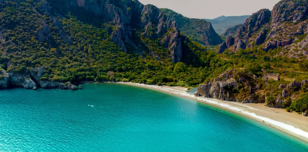 Güneşli Günlere Yolculuk: Türkiye’nin En İyi Plajları